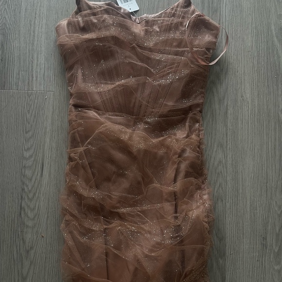 Beautiful dress for date any special occasion - Picture 3 of 5